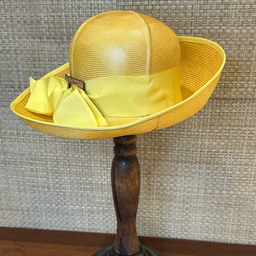 🌟2xHP🌟VTG 1950s-60s Canary Yellow Parasisal Fine Straw Boater Hat by The May Co.